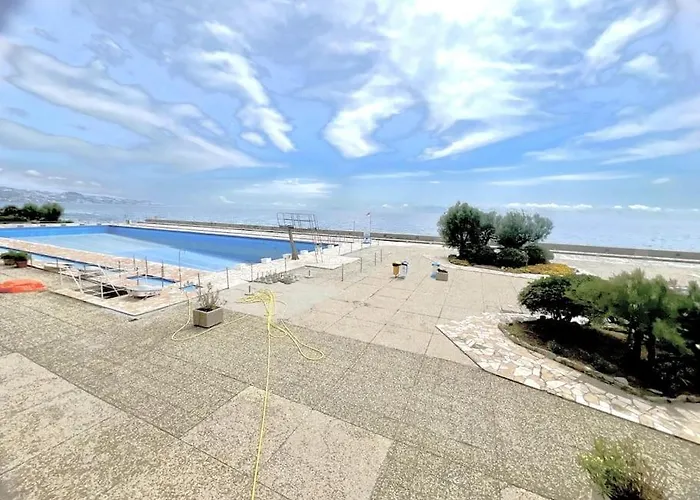 Levante 56 - Fronte Mare Sanremo *